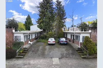 2536 NE Hoyt St, Portland, OR 97232 - Photo 1