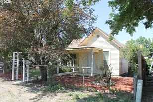 1407 9th St, Baker City, OR 97814 - Photo 1