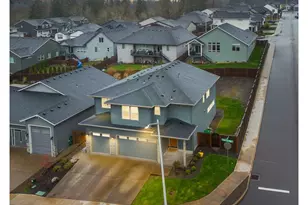1729 NE Cascadia Ridge Dr, Estacada, OR 97023 - Photo 1