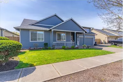 2262 A St, Hubbard, OR 97032 - Photo 1