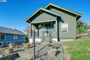 724 SW 3rd St, Pendleton, OR 97801 - Photo 1