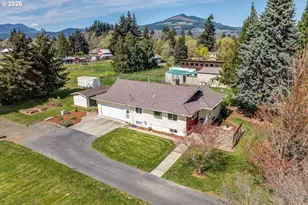 870 Hobbs Rd, Hood River, OR 97031 - Photo 1
