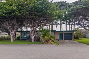 535 Harrison Ave SW, Bandon, OR 97411 - Photo 1