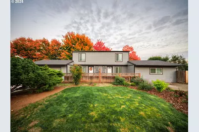 582 S Maple St, Canby, OR 97013 - Photo 1