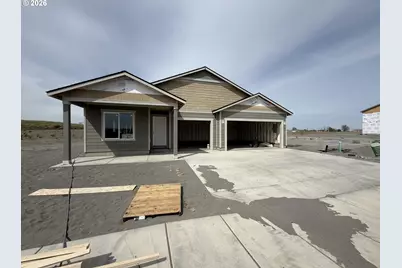 859 E Kinsley Ave, Hermiston, OR 97838 - Photo 1