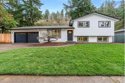 15136 SE Gladstone Dr, Portland, OR 97236 - Photo 1