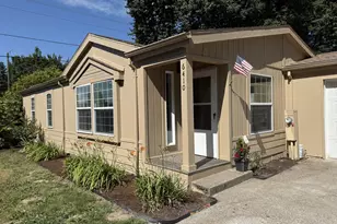 6410 SE 125th Pl, Portland, OR 97236 - Photo 1