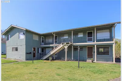 923 S Fir St, Salem, OR 97302 - Photo 1