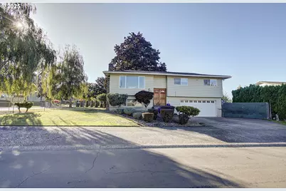 3935 SE Stott Ave, Troutdale, OR 97060 - Photo 1