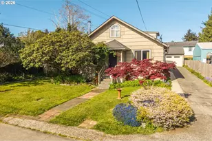2988 Sheridan Ave, North Bend, OR 97459 - Photo 1