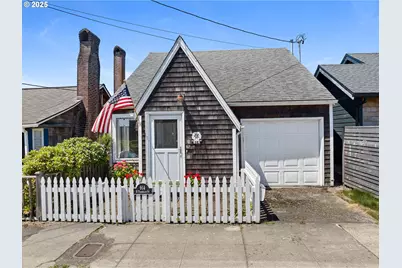 914 N Franklin St, Seaside, OR 97138 - Photo 1
