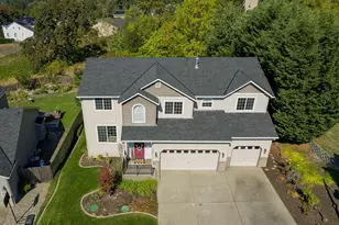 755 NE 40th Cir, Camas, WA 98607 - Photo 1