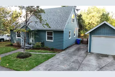 6401 SE Belmont St, Portland, OR 97215 - Photo 1