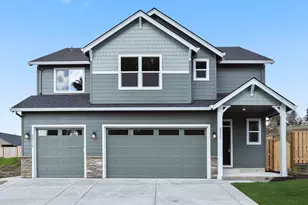 504 NE Trillium Dr, Estacada, OR 97023 - Photo 1