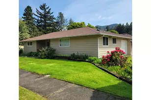47858 W 1st St, Oakridge, OR 97463 - Photo 1