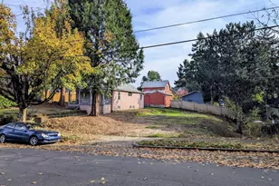 3120 SE 53rd Ave, Portland, OR 97206 - Photo 1