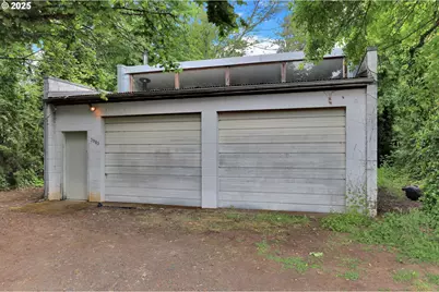 3985 E 19th Ave, Eugene, OR 97403 - Photo 1