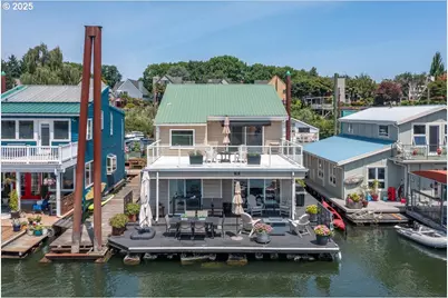 460 N Tomahawk Island Dr, Portland, OR 97217 - Photo 1