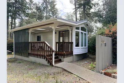 225 Azalea St, Florence, OR 97439 - Photo 1
