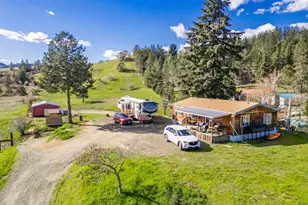 1682 Riverside Dr, Myrtle Creek, OR 97457 - Photo 1