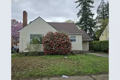 6826 NE 23rd Ave, Portland, OR 97211 - Photo 1