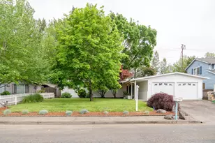 806 38th SE Ave, Albany, OR 97322 - Photo 1