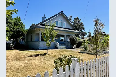 486 N 5th St, Creswell, OR 97426 - Photo 1