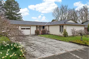 389 SE Palmblad Dr, Gresham, OR 97080 - Photo 1