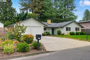 8975 SW Homewood St, Portland, OR 97225 - Photo 1