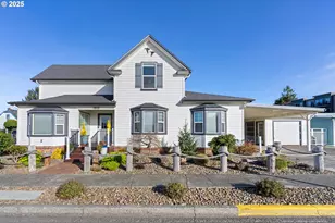 1613 1st St, Florence, OR 97439 - Photo 1