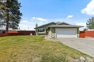 1070 SW 10th Pl, Hermiston, OR 97838 - Photo 1