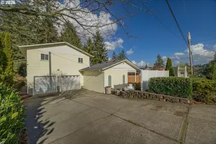 1740 Pennsylvania Ave, Coos Bay, OR 97420 - Photo 1