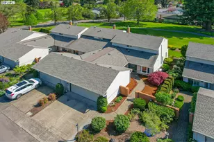 9430 SW Lakeside Dr, Tigard, OR 97224 - Photo 1