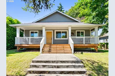 5812 N Syracuse St, Portland, OR 97203 - Photo 1