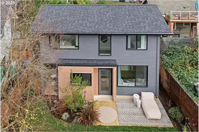 3590 SW Patton Rd #C, Portland, OR 97221 - Photo 1