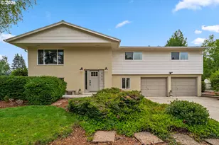 950 SE 18th Ave, Hillsboro, OR 97123 - Photo 1