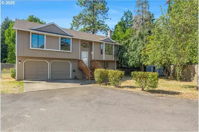 2123 SE 176th Ave, Portland, OR 97233 - Photo 1