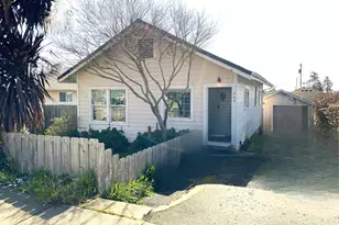 543 Spruce St, Brookings, OR 97415 - Photo 1