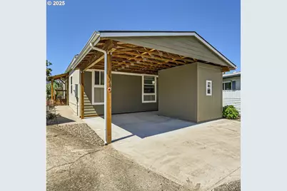 11568 SW Royal Villa Dr, Tigard, OR 97224 - Photo 1