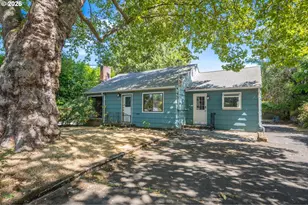 7526 SW Capitol Hill Rd, Portland, OR 97219 - Photo 1