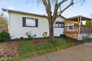 260 21st St, Albany, OR 97322 - Photo 1