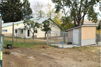 455 W 3rd St, Long Creek, OR 97856 - Photo 1