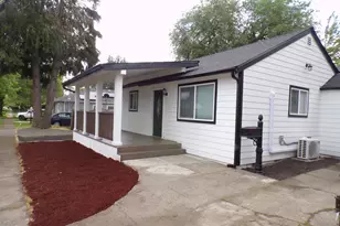 870 W Lincoln St, Woodburn, OR 97071 - Photo 1