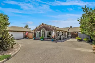 89742 Ocean Dr, Warrenton, OR 97146 - Photo 1