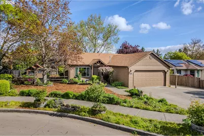 481 SE 43rd Cir, Troutdale, OR 97060 - Photo 1