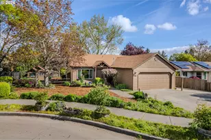 481 SE 43rd Cir, Troutdale, OR 97060 - Photo 1