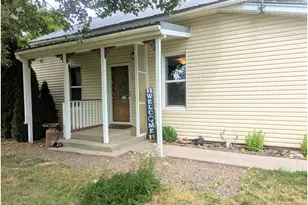 460 7th St, Imbler, OR 97841 - Photo 1