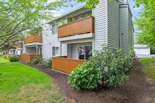 10690 SW Davies Rd, Beaverton, OR 97008 - Photo 1