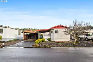 1307 S Water St, Silverton, OR 97381 - Photo 1