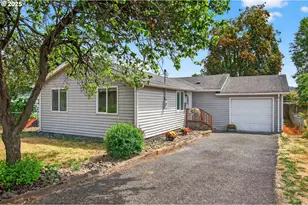 1302 Pacific Ave, Kelso, WA 98626 - Photo 1